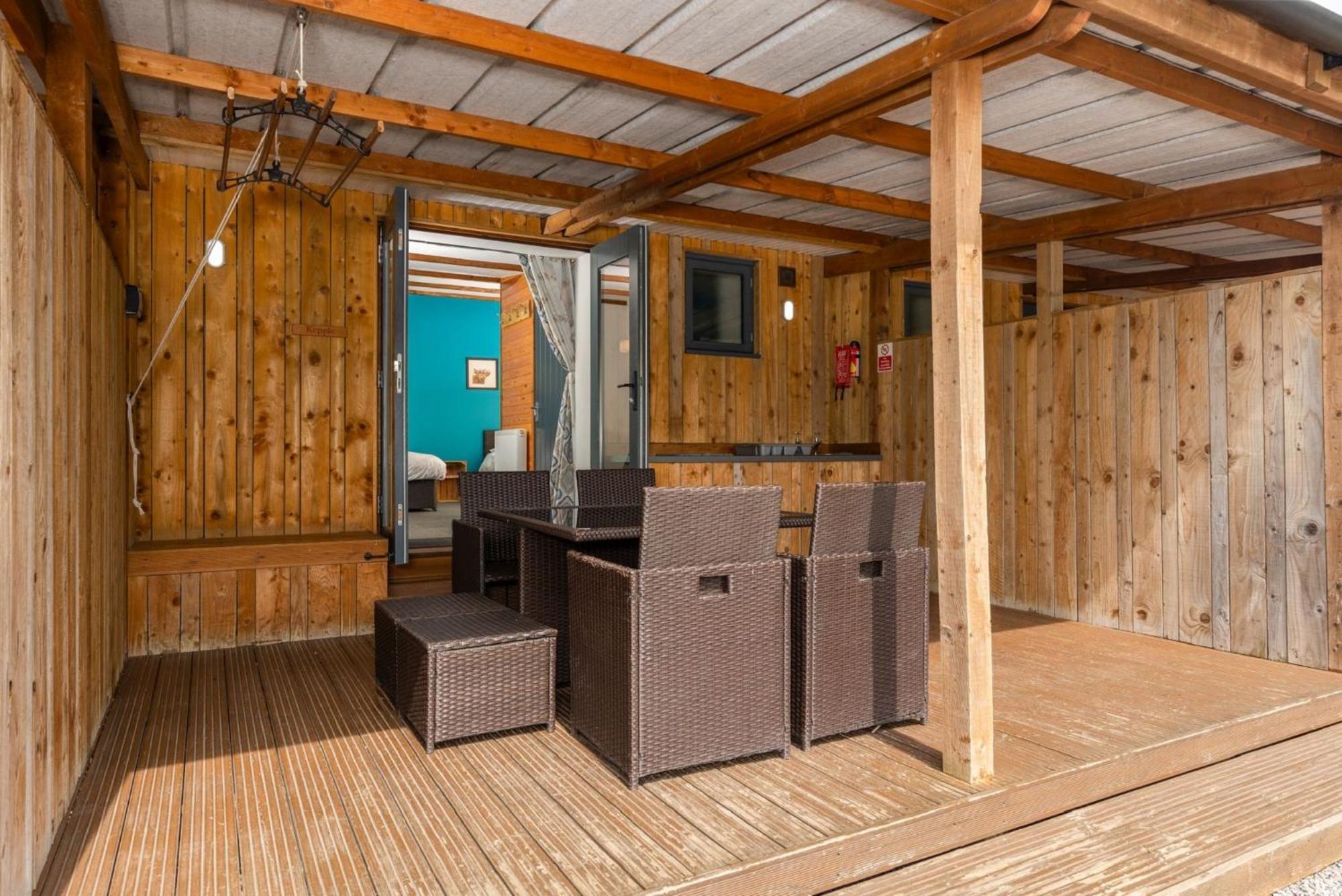 Cosy Glamping In The Eskdale Valley - Studio Lodges And Mega Pods Exterior photo